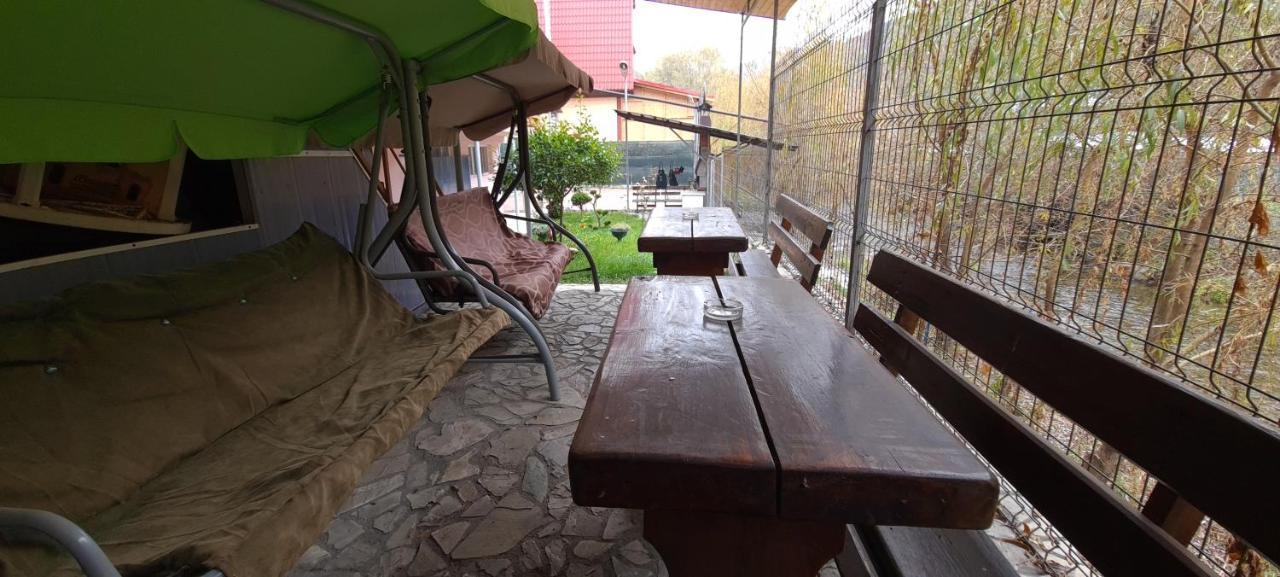 Pensiunea Aurora - Great Hostel Войняса Екстер'єр фото