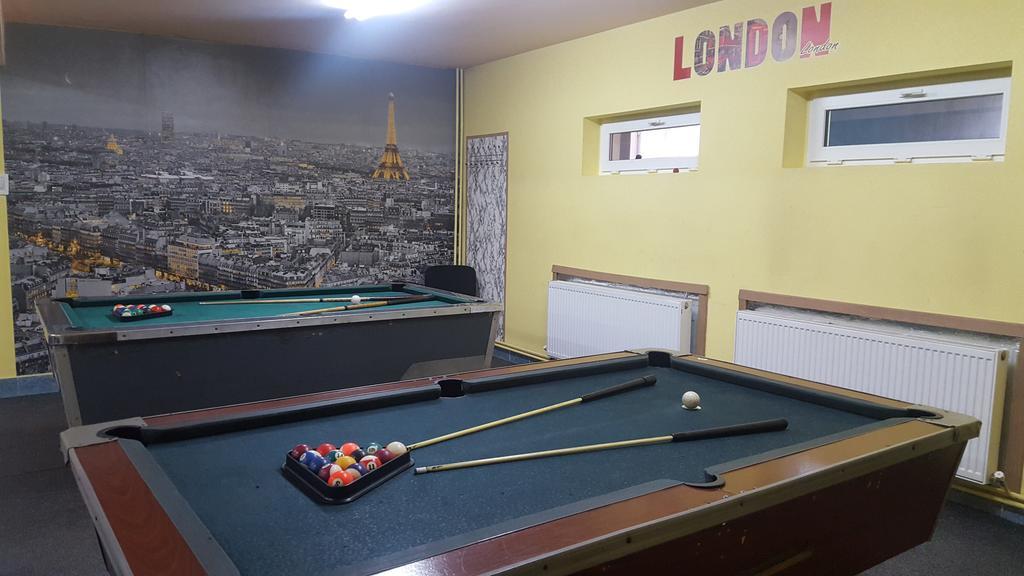 Pensiunea Aurora - Great Hostel Войняса Екстер'єр фото