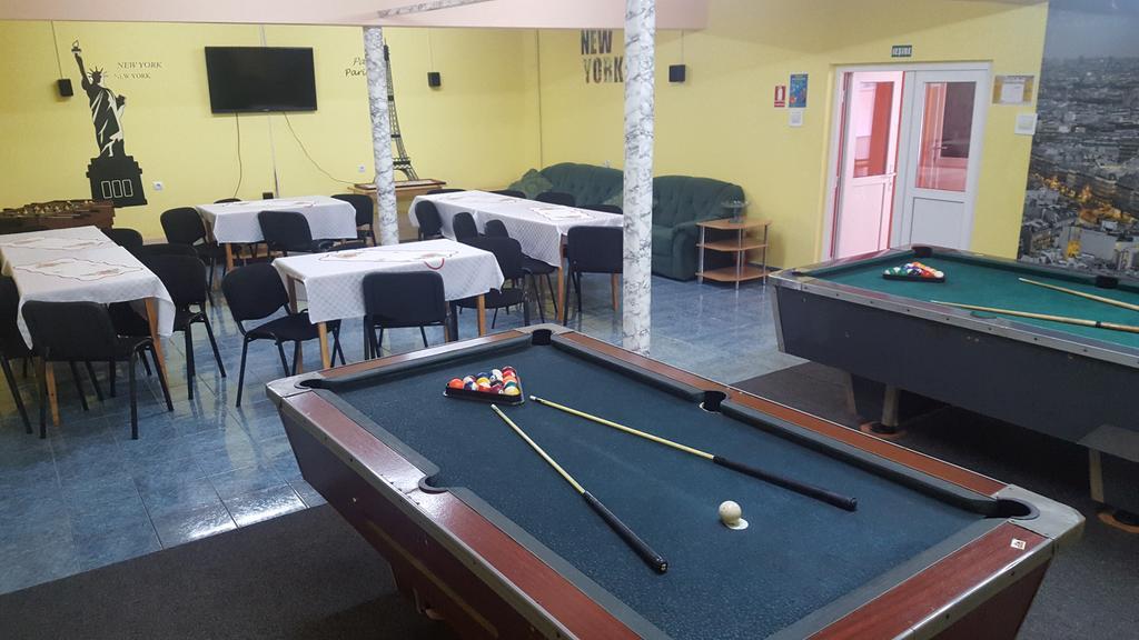 Pensiunea Aurora - Great Hostel Войняса Екстер'єр фото